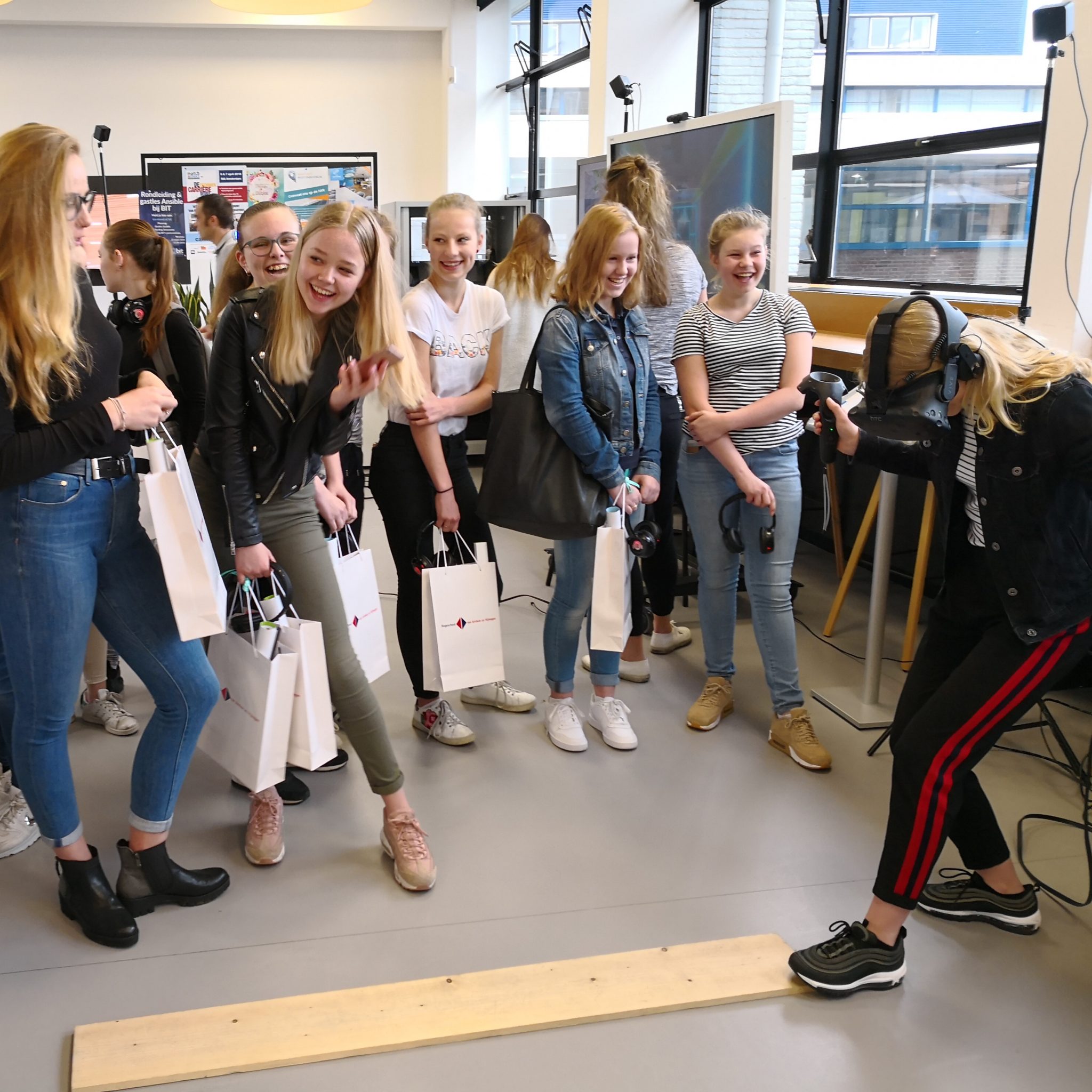 Kinderfeestje Nijmegen kinderfeestje in nijmegen Hoogte Experience in Virtual Reality